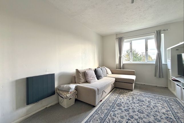 Flat 9 Gardner Court 764, St. Albans Road, Watford photo 4