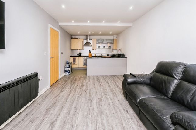 Flat for sale in Pall Mall, Liverpool