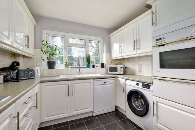 34, Fairlawns, Langley Road, Watford photo 3
