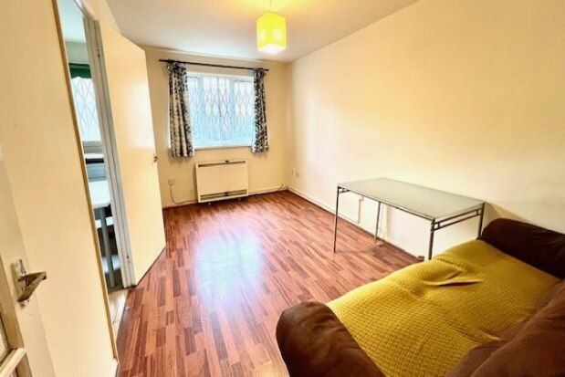 Thumbnail Flat to rent in 5 South Birkbeck Road, London