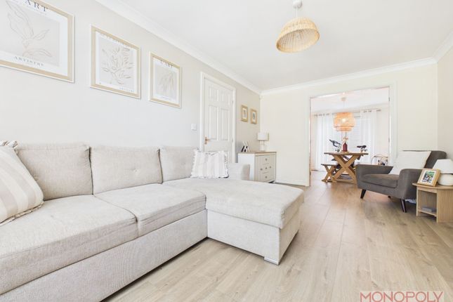 9 Top Farm Road, Wrexham photo 3