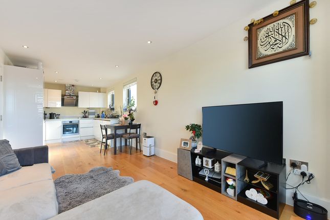 44 Bow Common Lane, Tower Hamlets photo 4