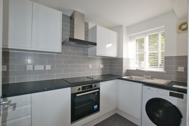 Kitchen_Inpixio.Jpg