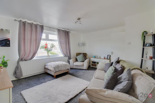Flat 6, 2, Wadsworth Road, Sheffield photo 4