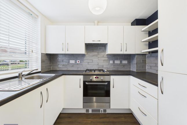 Richmond Lane, Kingswood photo 2