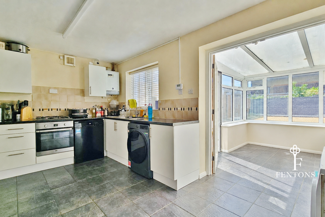 132, Garden Road, Walton On The Naze photo 2