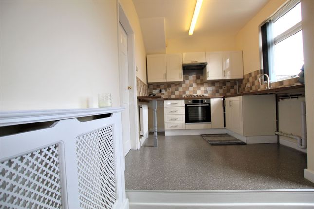 177 Oaks Fold Road, Sheffield photo 4