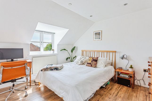 Flat 3, 14, Gundry Lane, Bridport photo 5