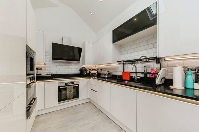 12, Priory Lane, Cheshire photo 3