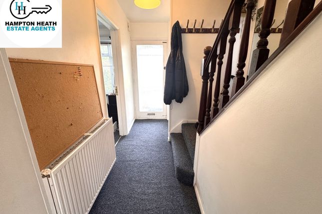 36, Elmbank Avenue, Englefield Green photo 5