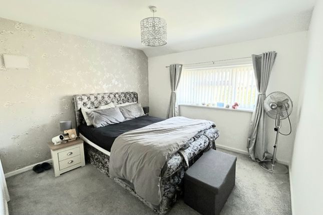 320, WOLVERHAMPTON photo 4