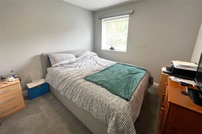 101a, Farnborough Road, Farnham photo 5