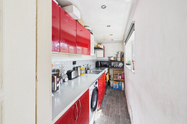 28, Russell Street, Greater Manchester photo 5