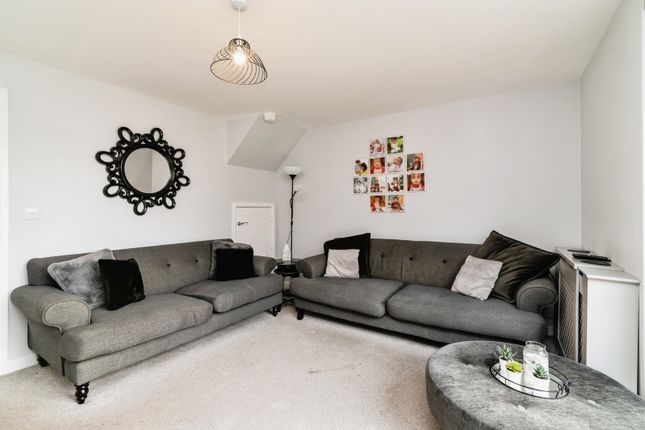 10, Piggott Avenue, Nottingham photo 3
