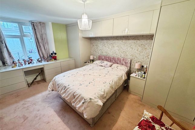 Flat 12A, Dolforgan Court, 2, Louisa Terrace, Devon photo 4