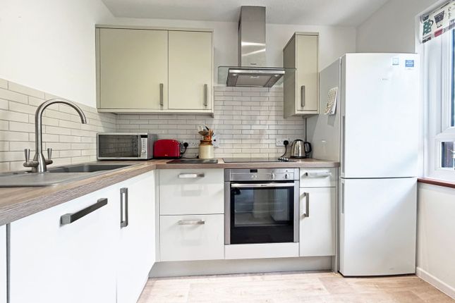 30 Kings Lodge, King George V Road, Amersham photo 3