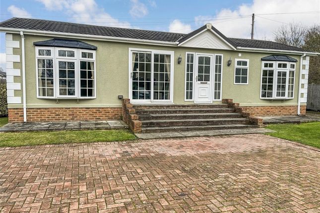 Maidstone Road Paddock Wood, Tonbridge photo 3