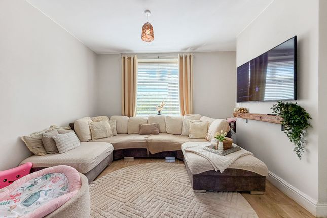 13 Caiach Terrace, Treharris photo 4