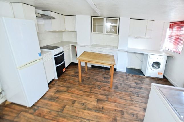 21, Longroyd Crescent, Leeds photo 4