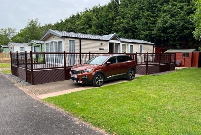 2 bed mobile/park home for sale in Silverhill Holiday Park, Lutton Gowts, Lutton, Spalding, Lincolnshire PE12