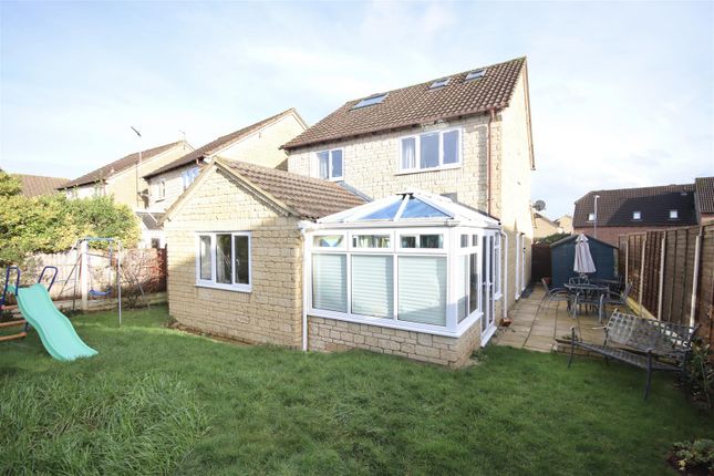 10, Sedgefield Way, Chippenham photo 2