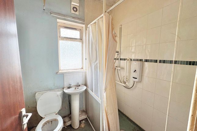 10, Wigan Road, Wigan photo 5