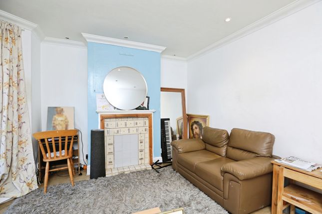 28, Cecil Avenue, Kent photo 3