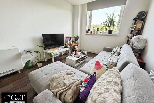 Apartment 305 Landmark, Waterfront West, . photo 4