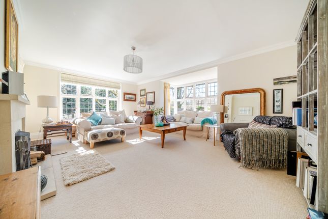 Barcham House, Tilford Road, HINDHEAD photo 5