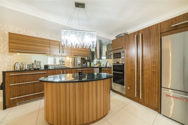 Flat for sale in Carlton Mansions, Holland Park Gardens, London