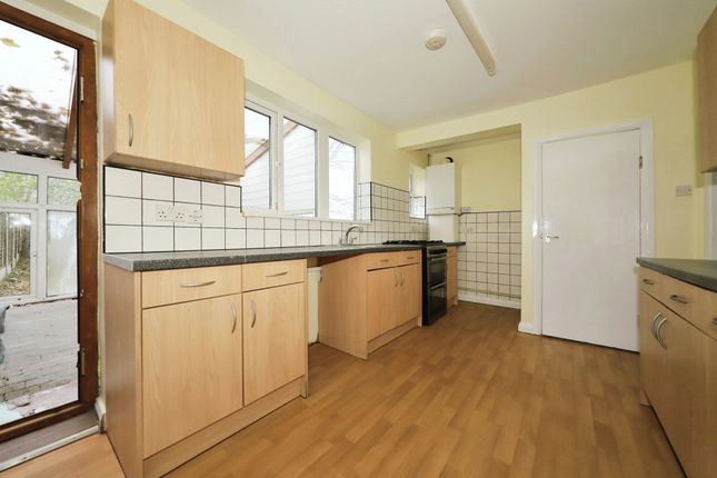 Cadle Road, Wolverhampton photo 4