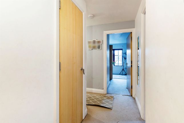 Flat for sale in Nottingham Road, Daybrook, Nottingham