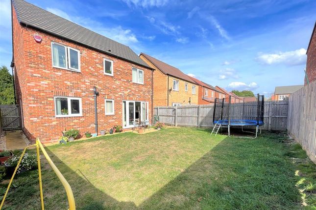 Elm Drive, Leeds photo 3