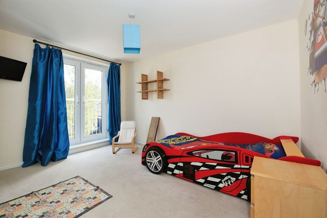 Town house for sale in Holly Blue Close, Little Paxton, St. Neots