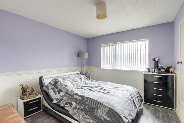 2 Chediston Vale, Nottingham photo 4