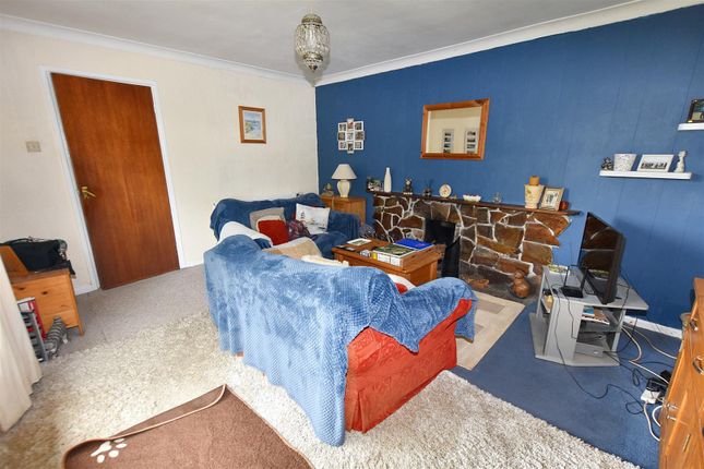 4, Vivian Park, Camborne photo 3