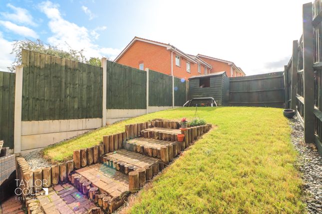Terraced house for sale in Grazier Avenue, Two Gates, Tamworth