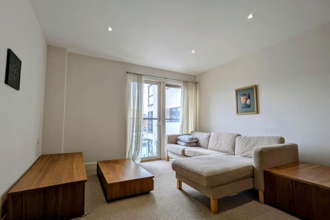 42 Meridian Wharf, Trawler Road photo 2