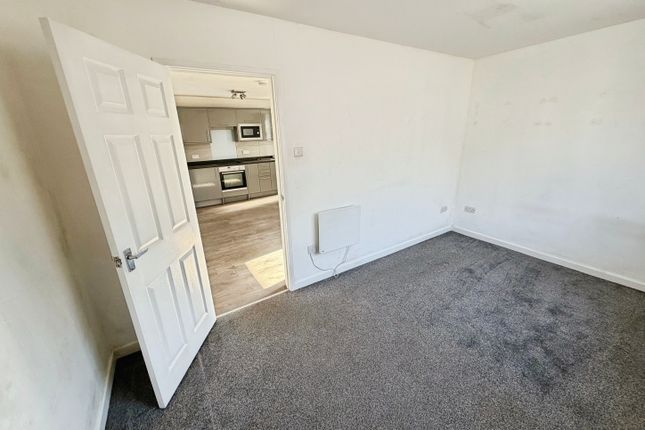 34A, AMMANFORD photo 3