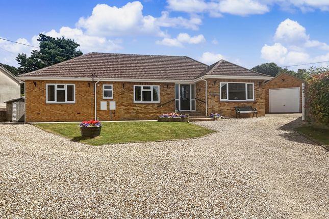 3-bed bungalow on 5, Hatchers Crescent, Blunsdon, £575,000