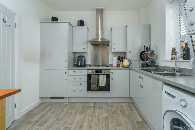 3 Gentian Court, Morpeth photo 3