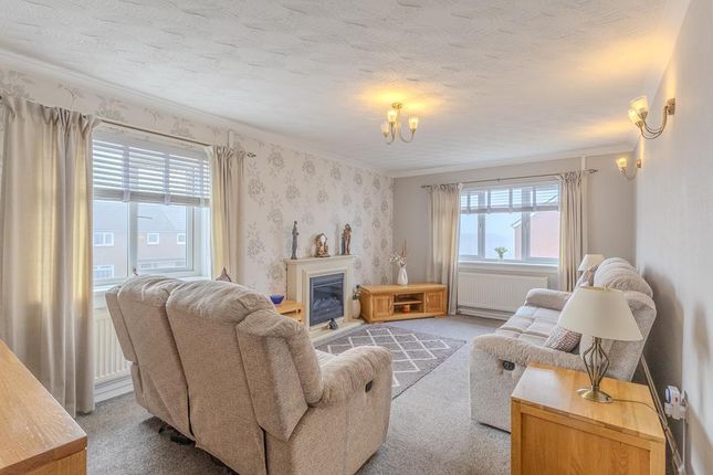71, Alloway Drive, Kirkintilloch photo 2