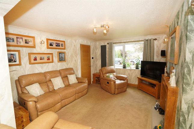 70, Greenbarn Way, Bolton photo 2