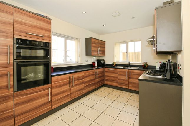 41, Juno Way, Peterborough photo 3