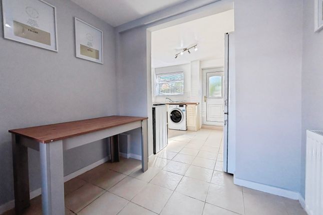 61 Chesterton Road, South Shields, Tyne and Wear photo 5