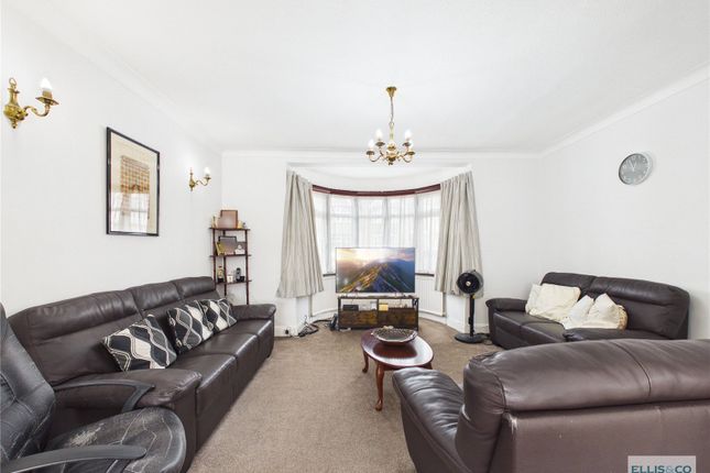 4, Rowland Avenue, Harrow photo 4