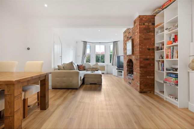 68 Upper Village Road, Ascot photo 2