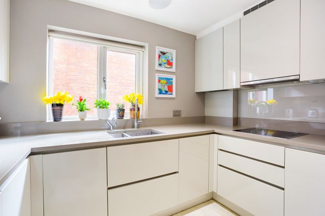 Flat for sale in Banbury Road, Oxford, Oxfordshire