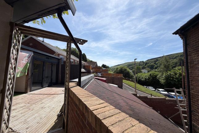 Ty Lilymia, Station Road, Tonypandy photo 3