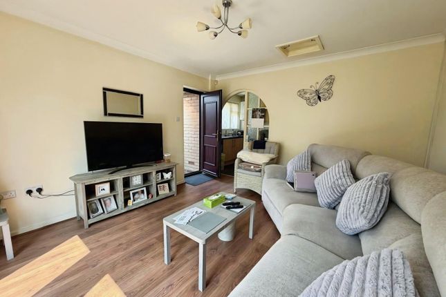 7, Windlehurst Drive, Manchester photo 3